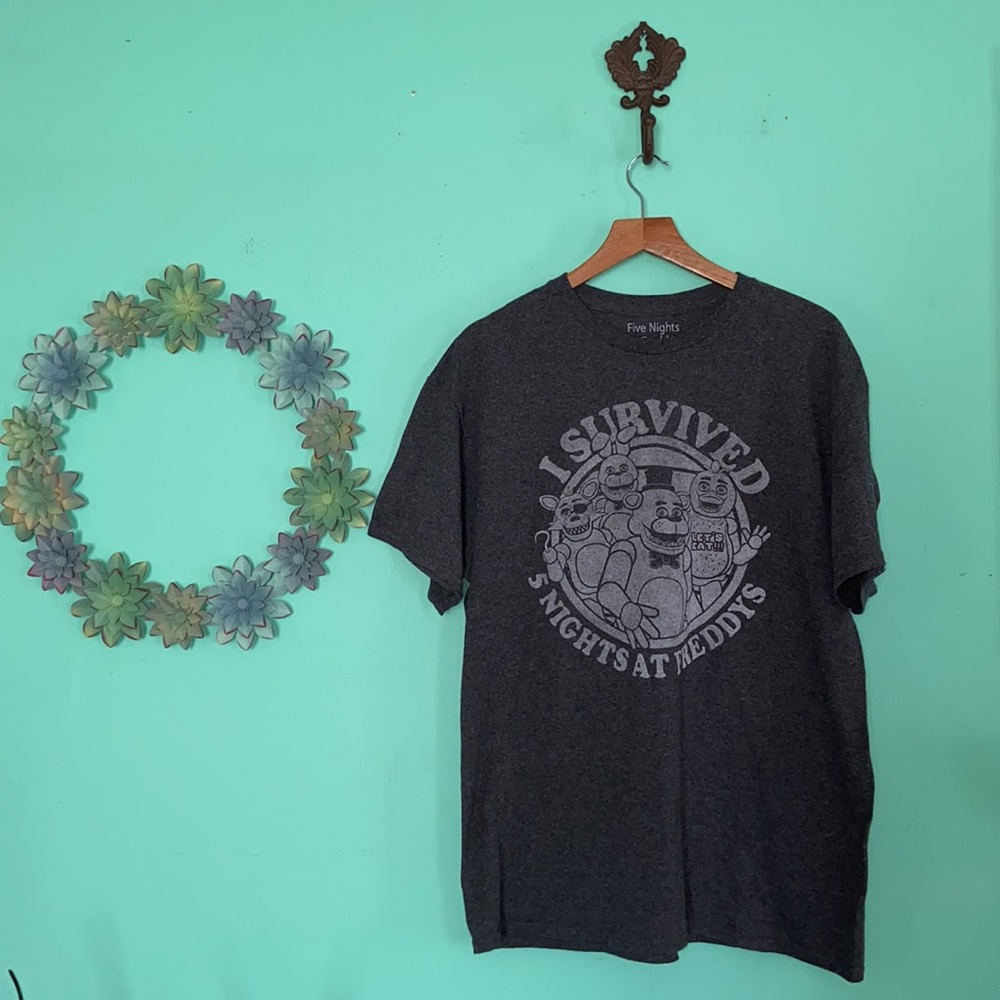 5 nights at Freddy’s t-shirt Sz. L unisex